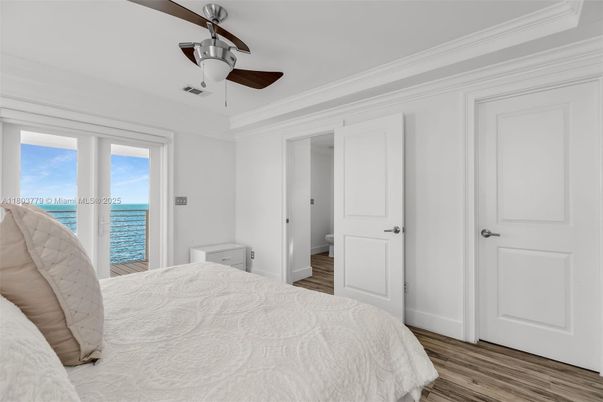 Bedroom, Interior, Water, Wood Texture Flooring