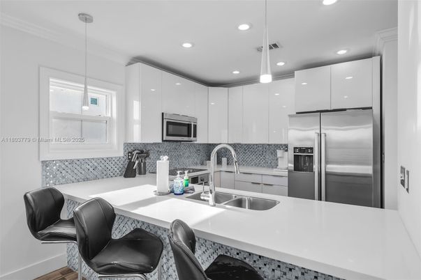 Interior, Kitchen, Pendant Lights, Recessed Lighting, Stainless Steel Appliances