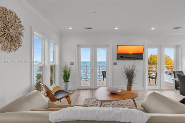 Interior, Living room, Recessed Lighting, Water, Wood Texture Flooring