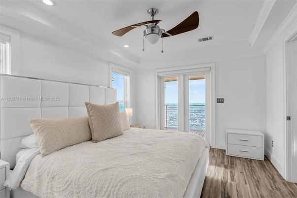 Bedroom, Interior, Recessed Lighting, Water, Wood Texture Flooring