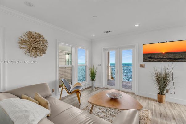Interior, Living room, Recessed Lighting, Water, Wood Texture Flooring