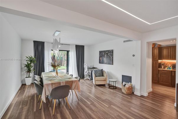Dining room, Interior, Pendant Lights, Recessed Lighting, Wood Texture Flooring