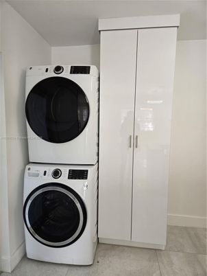Interior, Utility Closets, Washer