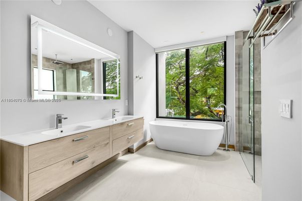 Bathroom, Dual Sink Vanities, Free Standing Baths, Glass Shower, Interior, Recessed Lighting