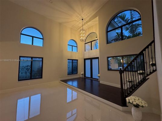 Chandelier, Interior, Pendant Lights