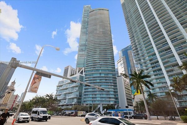 Exterior, Facade, Condo Building