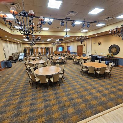 Chandelier, Dining room, Interior, Recessed Lighting