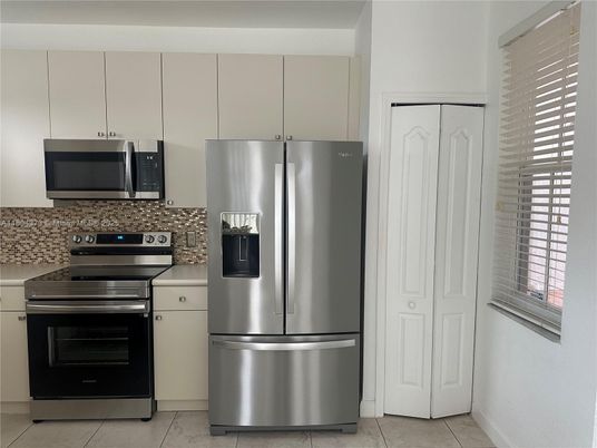 Interior, Kitchen, Stainless Steel Appliances