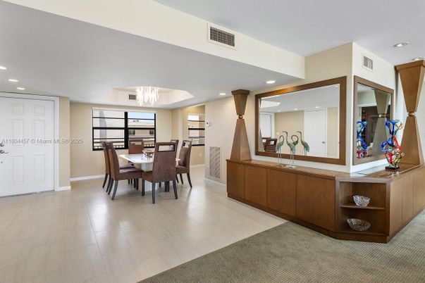 Chandelier, Dining room, Interior, Recessed Lighting