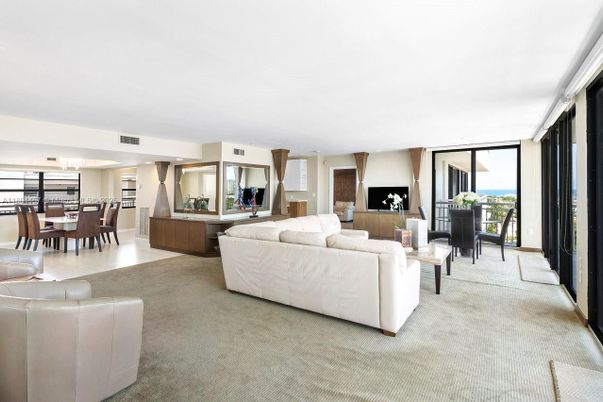 Dining room, Interior, Living room, Water