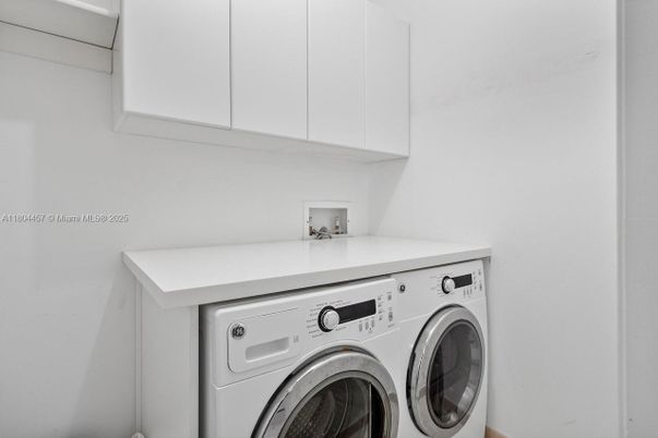 Interior, Washer