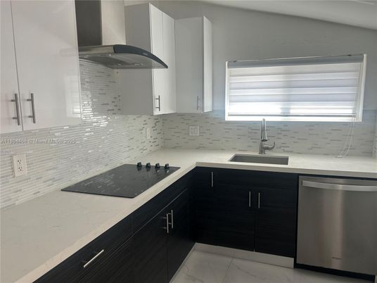 Interior, Kitchen, Marble, Stainless Steel Appliances