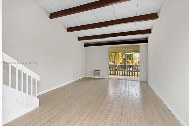 Empty room, Interior, Wooden Beams, Wood Texture Flooring