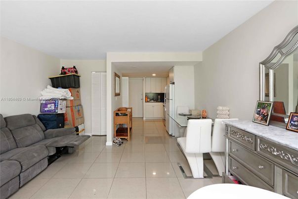 Interior, Kitchen, Living room, Recessed Lighting