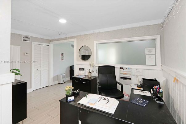 Home Office, Interior, Recessed Lighting, Wood Texture Flooring