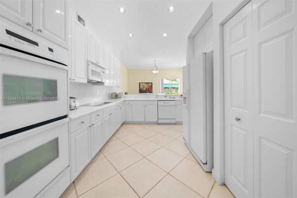 Interior, Kitchen, Pendant Lights, Recessed Lighting