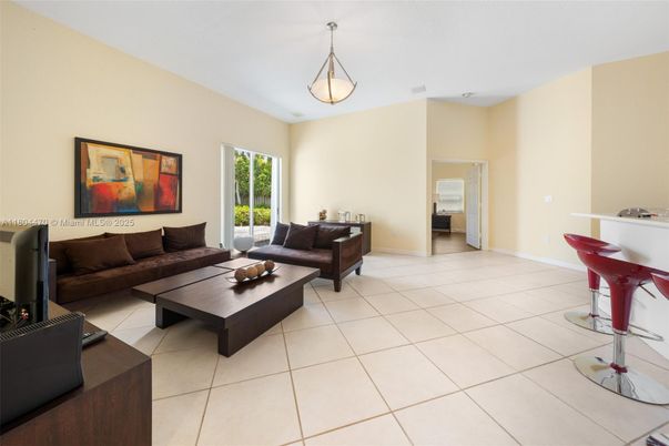 Interior, Living room, Pendant Lights