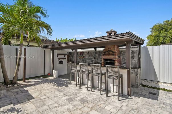 Exterior, Fireplace