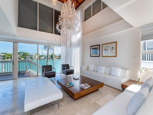 Chandelier, Interior, Living room, Water