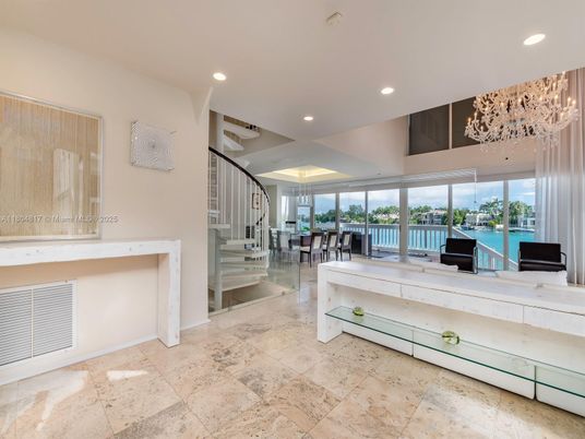 Chandelier, Dining room, Interior, Recessed Lighting, Water