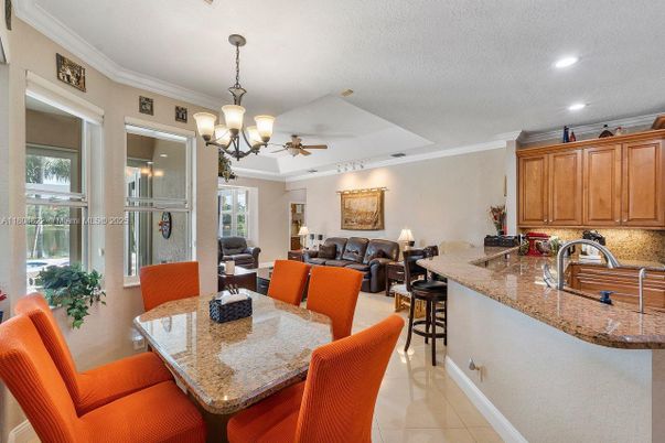 Chandelier, Dining room, Interior, Kitchen, Living room, Recessed Lighting