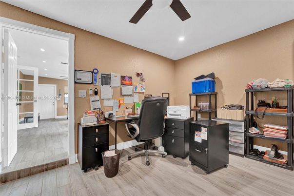 Home Office, Interior, Recessed Lighting, Wood Texture Flooring
