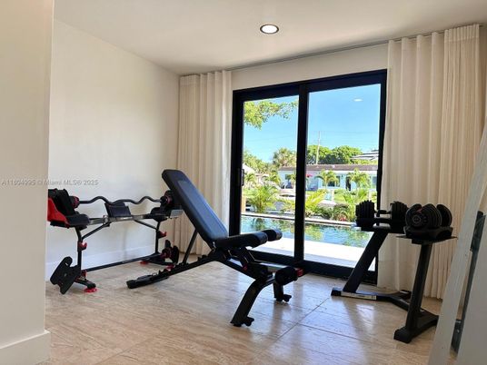 Fitness Equipment, Interior, Recessed Lighting, Wood Texture Flooring