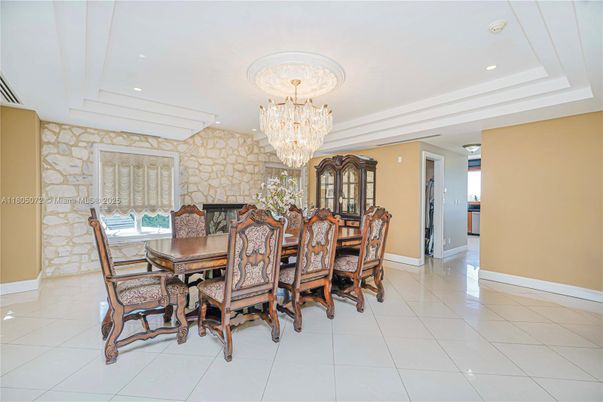 Chandelier, Dining room, Interior, Recessed Lighting