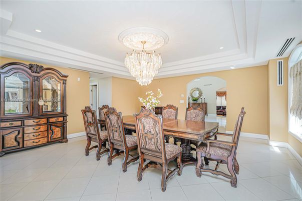 Chandelier, Dining room, Interior, Recessed Lighting