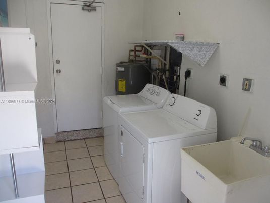 Interior, Washer