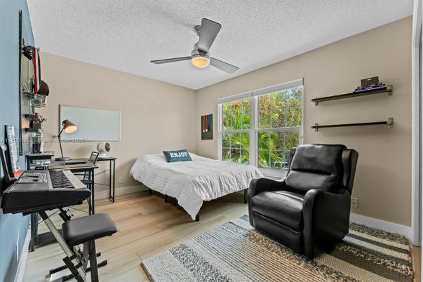 Bedroom, Home Office, Interior, Wood Texture Flooring