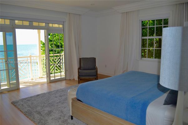 Bedroom, Interior, Water, Wood Texture Flooring