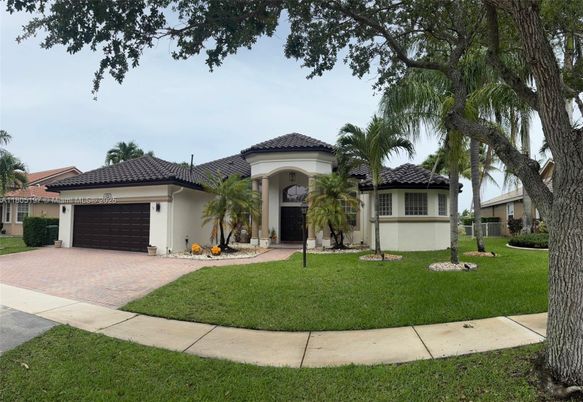 Attached, Backyard, Exterior, Facade, Mediterranean