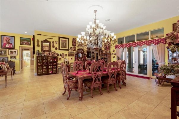 Chandelier, Dining room, Interior, Recessed Lighting