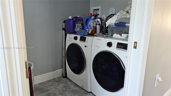 Interior, Utility Closets, Washer