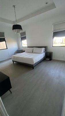 Bedroom, Interior, Pendant Lights