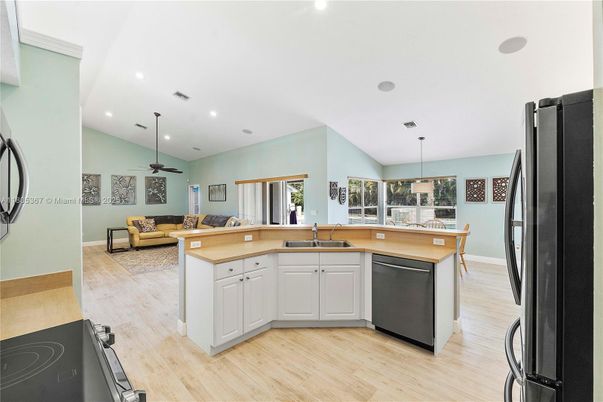 Interior, Kitchen, Living room, Pendant Lights, Recessed Lighting, Wood Texture Flooring
