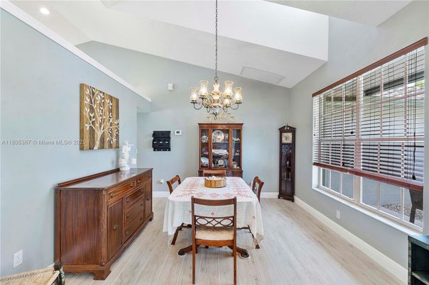 Chandelier, Dining room, Interior, Recessed Lighting, Wood Texture Flooring