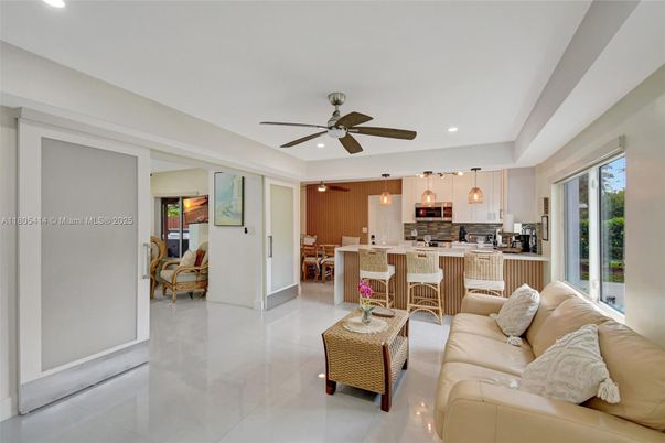 Interior, Kitchen, Living room, Pendant Lights, Recessed Lighting