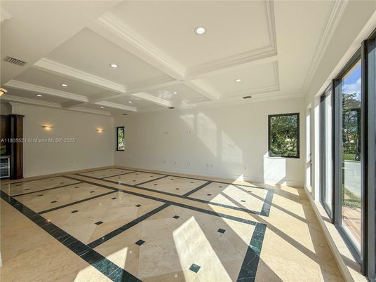 Empty room, Interior, Recessed Lighting