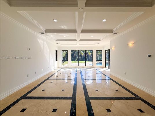Empty room, Interior, Recessed Lighting
