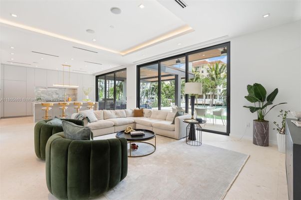 Interior, Kitchen, Living room, Pendant Lights, Recessed Lighting