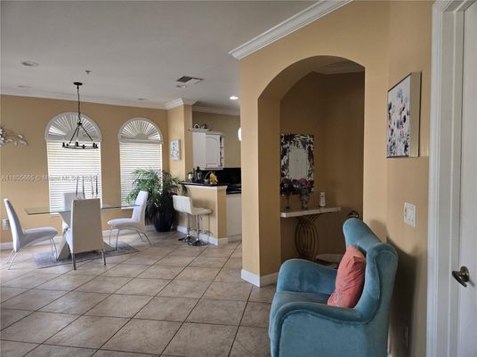 Dining room, Interior, Pendant Lights, Recessed Lighting