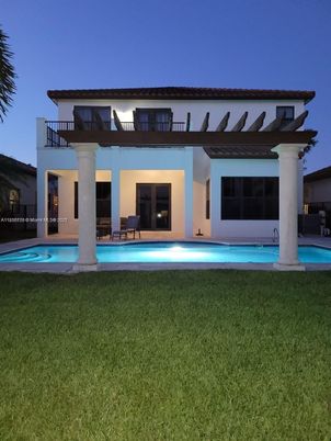 Backyard, Exterior, Pool