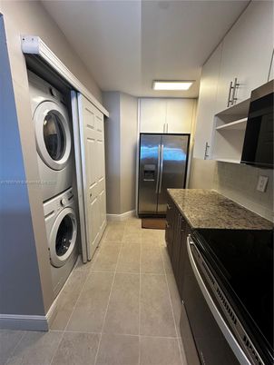 Interior, Kitchen, Washer