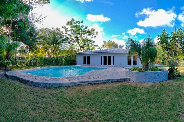 Backyard, Exterior, Pool