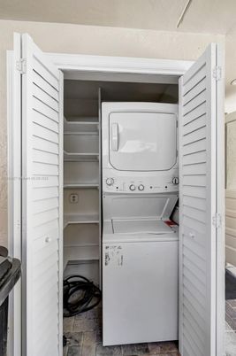 Interior, Utility Closets, Washer