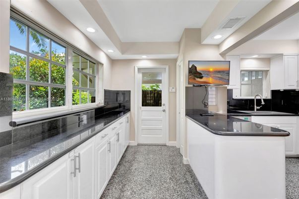 Interior, Kitchen, Recessed Lighting