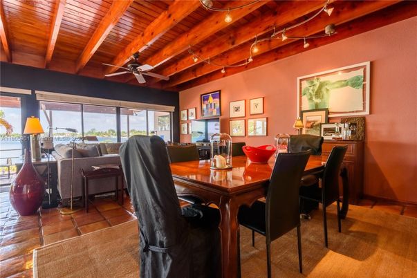 Dining room, Interior, Living room, Wooden Beams, Wooden Ceilings