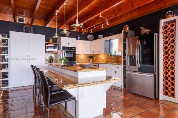 Interior, Kitchen, Pendant Lights, Wooden Beams, Wooden Ceilings